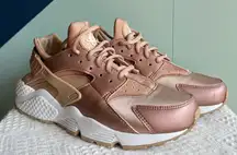Nike Air Huarache Run SE, Womens Sz 8, Metallic Red Bronze VGUC (runs small!)