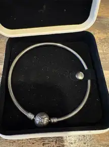 Pandora Limited Edition Snowflake Bangle Bracelet‎ with Box