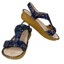 Alegria Kendra Wedge Sandals 37 7 Blue Birdland Print Mosaic