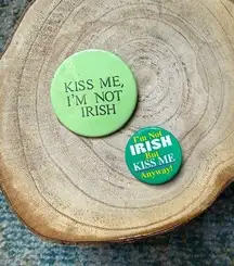 Set of vintage St Patrick’s Day Kiss Me clothing accessories pins