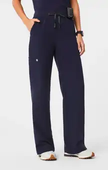 Figs High Waisted Isabel Wide Leg Scrub Pants in Navy, Size Large