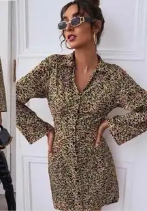 NWT Blogger Favorite Multi Floral Ditsy Button up Side Ruched Dress