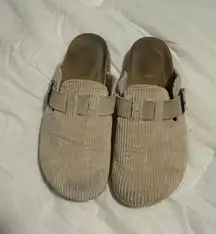 Cushionaire Buckle Sandal