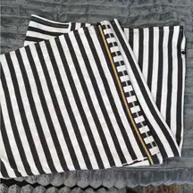 Lululemon Infinity Scarf Wrap Striped Black and White Perfect Condition