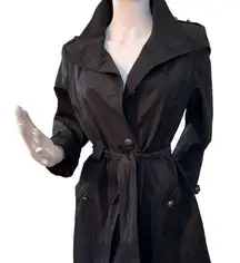 Gallery trench coat