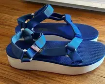 Teva 1016947 women’s blue platform wedge sandals; size 10.5