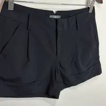 Gap Black Silky Shiny Cuffed and Pleated Shorts 4" Inseam Size 00