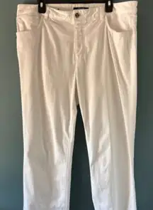 Chaps Women's White Stretch Bootcut 11.5 " High Rise Jeans 40 W x 33 in Size 16