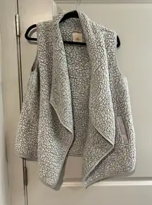 Thread & Supply Light Gray Sherpa Vest