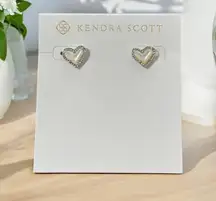NWT! Kendra Scott Ari Heart Silver Stud Earrings in Ivory Mother-of-Pearl