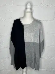 Calvin Klein  Woman's  Gray Black Color Block Crew Neck Sweater Poncho Size Large