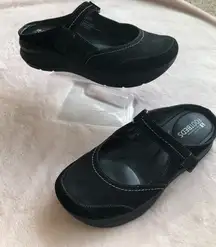 White Mountain Womens Footbeds Slip On Mary Jane Mules Clogs Black Sz 8.