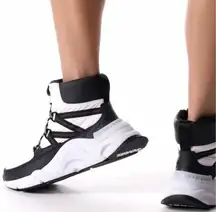 Sorel Kinetic RNEGD Storm Boot Waterproof Sneaker Boots Size 9.5