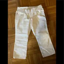 Liz Lange white Capri denim