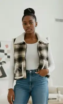 Derek Heart | Cozy Sherpa Lined Plain Vest | New W / Tags | Size L