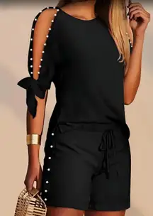 Black Pearl-Embellished knotted cuff T-Shirt & Elastic Waist Short L