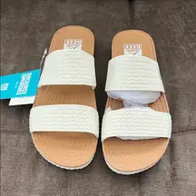 Reef White and Tan Sandals