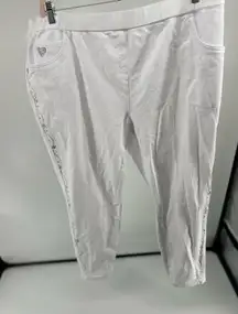Quacker Factory white embellished dream jeans size 2X 96% cotton
