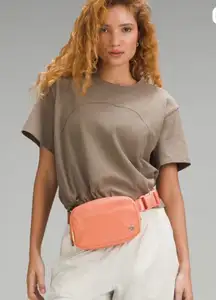 Lululemon Everywhere Belt Bag Adjustable Strap in Coral Kiss Sold Out Rare Color