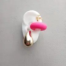 Airplane Gold Earcuff