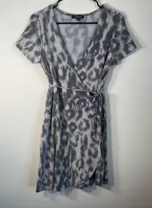 Abbeline Animal Print Short Sleeve Wrap Dress Size‎ S