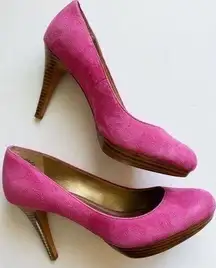Circa Joan & David Luxe • Pink Suede Pump Hees