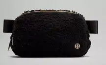 NWT Lululemon Everywhere Fleeced Belt Bag Black