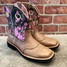 Ariat Fatbaby Heritage Pink Camo cowboy boots size 8