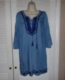 Crown & Ivy chambray embroidered peasant dress 12 Excellent