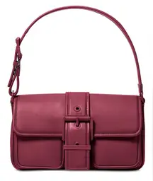 Michael Kors
Colby Medium Leather Shoulder Bag