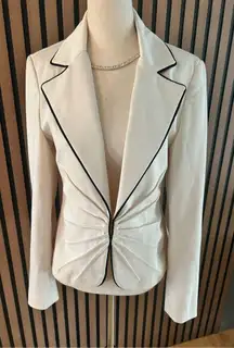 Cachè cream color long sleeve blazer size 4 fancy going out or office wear