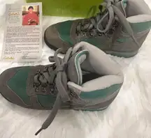 New: Cabelas vintage green leather hiking boots ankle lace up (women’s 6)