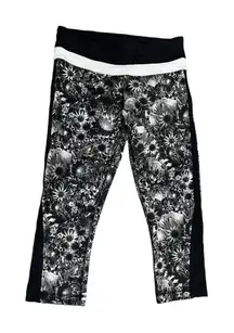 Lululemon Up the Pace Flowabunga Black White‎ Sunflower Floral Crop Legging S 4