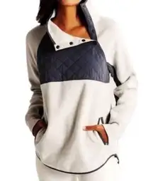 Abercrombie & Fitch Asymmetrical Snap Up Quilted Fleece Sweatshirt