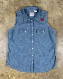 Levi's Women's Large Sleeveless Pearl Snap Denim Shirt‎ Cherry Embroidery