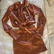 NWT Bronze 2 Piece Skirt Set