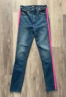 5/$25 NWT Abercrombie & Fitch Simone High Rise Ankle Jean Hot Pink Stripe Sz 25