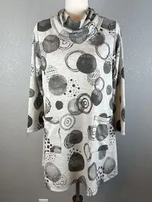 Jess & Jane Womens Samba Tunic Top Size Medium Gray Polka Dot Pockets Cowl Neck