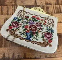 Vintage Style Mid Century Petit Floral Embroider Tapestry Purse Chain Excellent