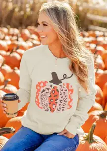 CLEARANCE- Pumpkin Graphic Pullover Sweatshirt