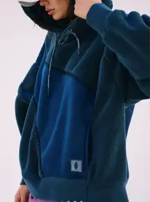 #37 NWT Free People Sprint To The Finish Cozy Hoodie in Midnight Navy Combo