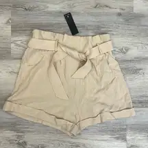 NWT  Tan Linen Zip Front Elastic Back Shorts Tie Belt Side Pockets Size M