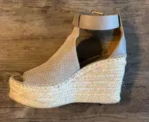 EUC Marc Fisher Annie Perforated Espadrille Wedge