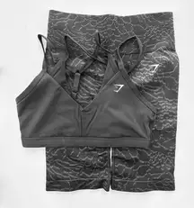 Gymshark M Adapt Animal Seamless Seamless Shorts & Double Up Sports Bra Set