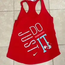 Nike Women Athletic Sleeveless Just Do it Tank Top Red size Small
