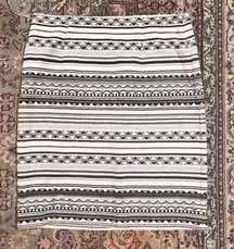 NWT J JILL  White Print Stretch Knit Pull On Aztec Skirt