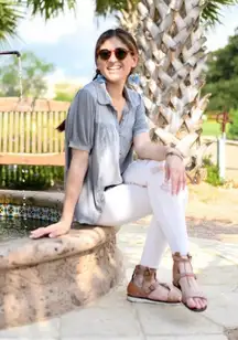 POL shirt lace‎ trim detail on the body