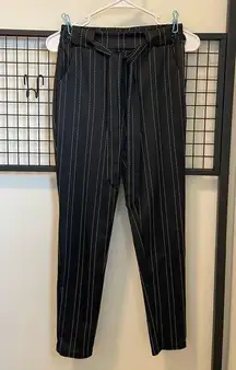 NWOT | Shosho women’s striped dress pants — small