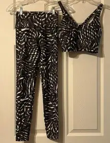 NWT SAGE Collective Tiger Spot Legging Set XS