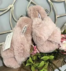 Steve Madden Slipper Pink Fluffy Comfy Slides House Shoe Women 7 8 Plush Slip On